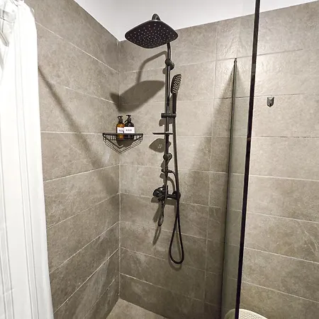 Emerald Luxury 1bd Апартаменты *